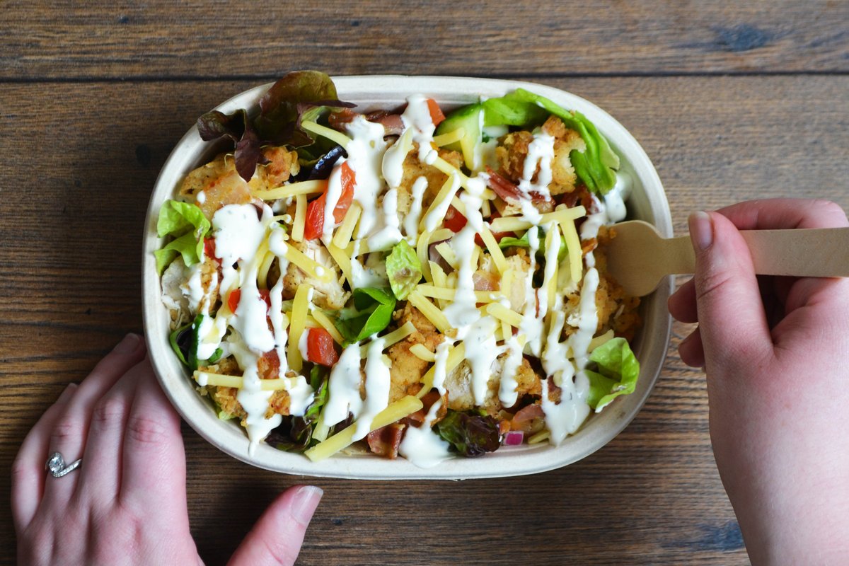 Starting January right! Salad never looked so good! 😍
.
.
.
.
.
#hillbillys #ranchsalad #ranchsauce #tasty #salad #chickensalad #chicken #friedchicken #cheese #bacon #protein #fitfam #fitfamireland #cork #dublin #waterford #corkfood #dublinfood #picoftheday #instafood #instagood