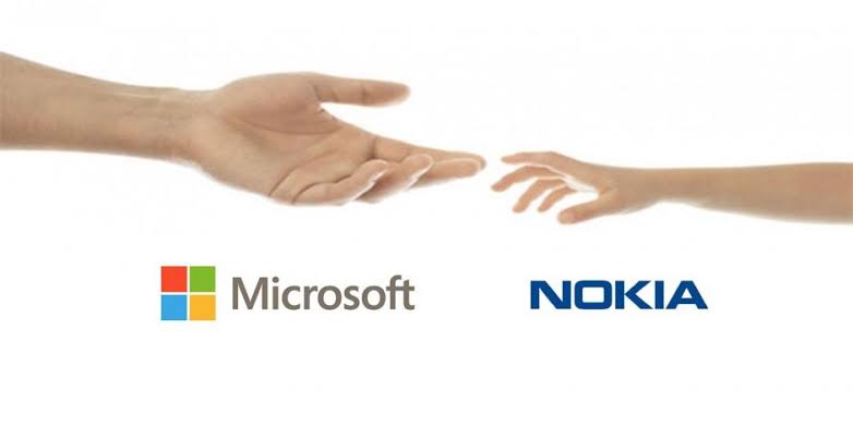 Hal serupa terjadi dgn Microsoft dan Nokia di tahun 2013. Krna perkembangan smartphone makin masif dan Nokia dulu pernah berjaya, akhirnya digandeng sm Microsoft dgn deal $7,6 milliar dollar.Namun ternyata gagal dan Nokia di shut down pd 2015 dan PHK lbh dari 15,000 karyawan.