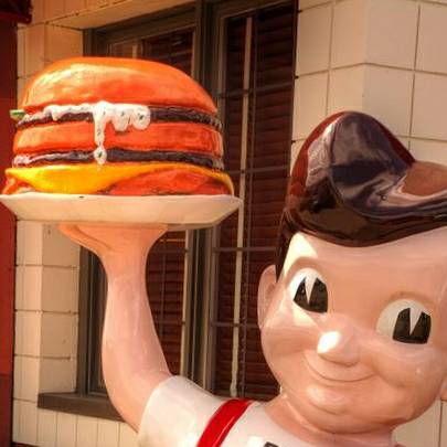 WhyNotRedditch's tweet photo. DELIVERING TONIGHT! There's been a burger shaped hole in all our lives!

The Why Not Burger Shack returns for takeaway or delivery. Slots still available to order online, available from 5pm-9pm.

https://t.co/Vj2BdA3V2T https://t.co/9SyXuFAsWI