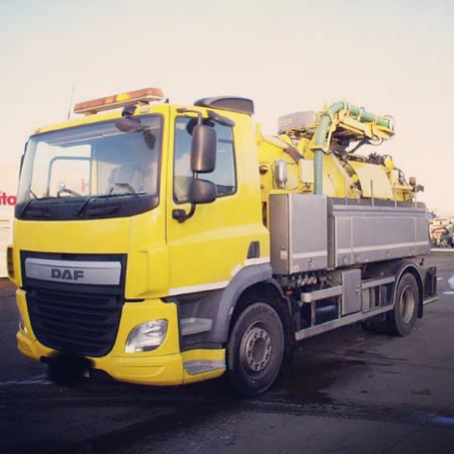 JetFunding's tweet photo. 🚛 NEW YEAR, NEW DEAL FRIDAY 🚛

Delighted to have paid out this 2016 Kaiser Whale for a valued client today. 

Watch this space for what they do with it...

@nadcuk 

#Drainage #JetTeam https://t.co/9xXcHqLH8n
