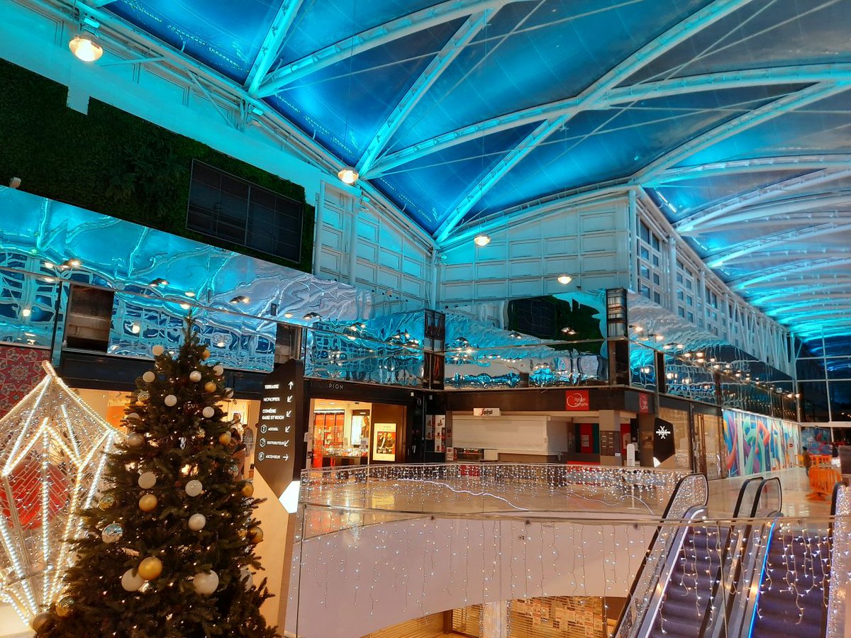 GroupeSERFIM's tweet image. Energie : "Éclairage de la Galerie marchande du Centre Commercial Polygone à Montpellier "
Une réalisation des équipes de #SERPOLLET et de #BENTIN pour le compte de la SOCRI, sous la Maîtrise d’œuvre de Jean-Paul VIGUIER, du BET DURAND, de ACL et de COBALT