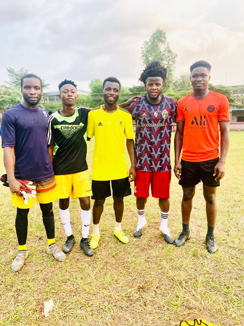 SupportersSc's tweet photo. The Nashville SC supporters Union in Ghana team got to meet a player from MLS. Colorado rapids (Lalas Abubakar) meeting a PRO boast their morale.... @NashvilleSC we need to meet a player from Nashville SC in Ghana.
#everyoneN
#NGOUY https://t.co/SRklrEvpKG