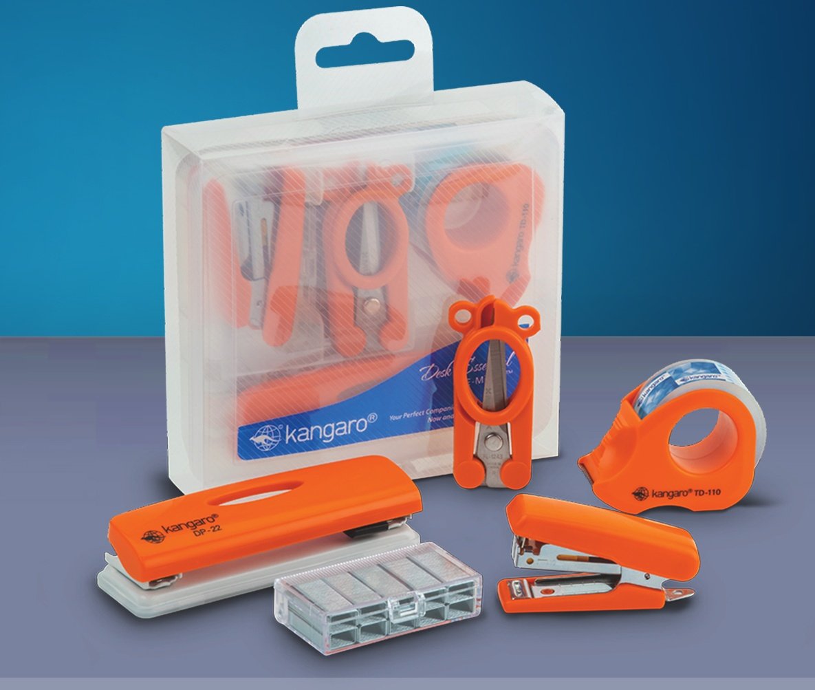 GreenMirchiii's tweet image. Sometimes she runs short of scissors- cello tape for her daughter&apos;s craft ...the other time she needs staple &amp;amp; punch machines for her office work...
So It&apos;s time to gift @Dads_Ggirl a new year stationery gift... to keep her work going

#2021Sorted
#KangaroKGOC
@KangaroKGOC