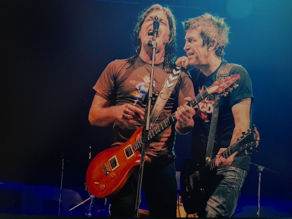 alfpiedrafita's tweet image. Una parte de mi vida se va hoy contigo. Descansa en paz amigo.