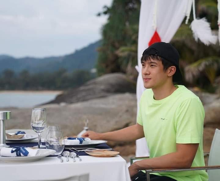 jamestleman's tweet photo. Sunset on the rocks 🌅🥳 thank you for a lovely dinner experience @katarocksphuket #katarocks
Cr. james_jamesma
#เจมส์มาร์ #jamesma #JMA #james_jamesma #james_ma #jamestleman #สุภาพบุรุษเจมส์มาร์ #เจมส์มาร์ผู้ที่ได้ทั้งหล่อและน่ารัก #เพราะมีเจมส์มาร์ให้รัก https://t.co/WsXoSW00O4
