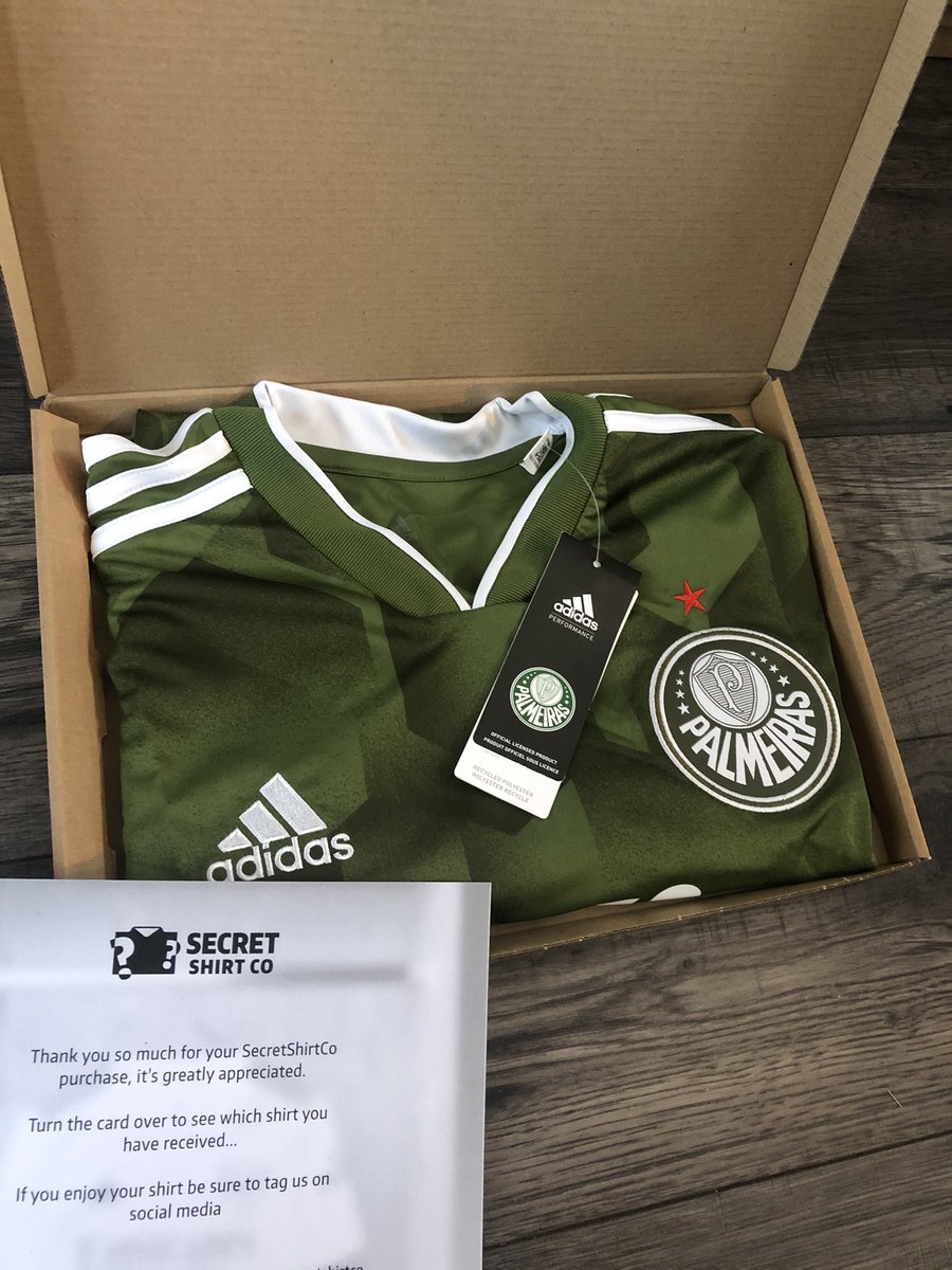secretshirtco's tweet photo. If Mané scores first vs Aston Villa we’ll giveaway a Secret Shirt box. 

To enter: 
1️⃣ Retweet this tweet
2️⃣ Follow the page

Good luck! https://t.co/4I8rtPo6z1