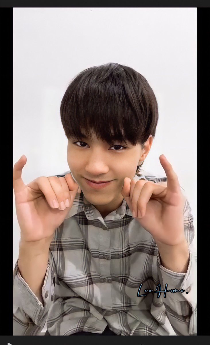 Leopeerapunn's tweet photo. ~~ 
       
        น่ารักกว่าโลกก็เธอนั่นแหละ   ◡̎  ☁️♡   🌈ᯤ.    วันนี้ซ้อมสู้ๆนะคับบบ ◡̎ ♡   
                    @leo_prp 

#leo_prp 
#leopeerapun
#leotheplug https://t.co/oJydI0S0qu