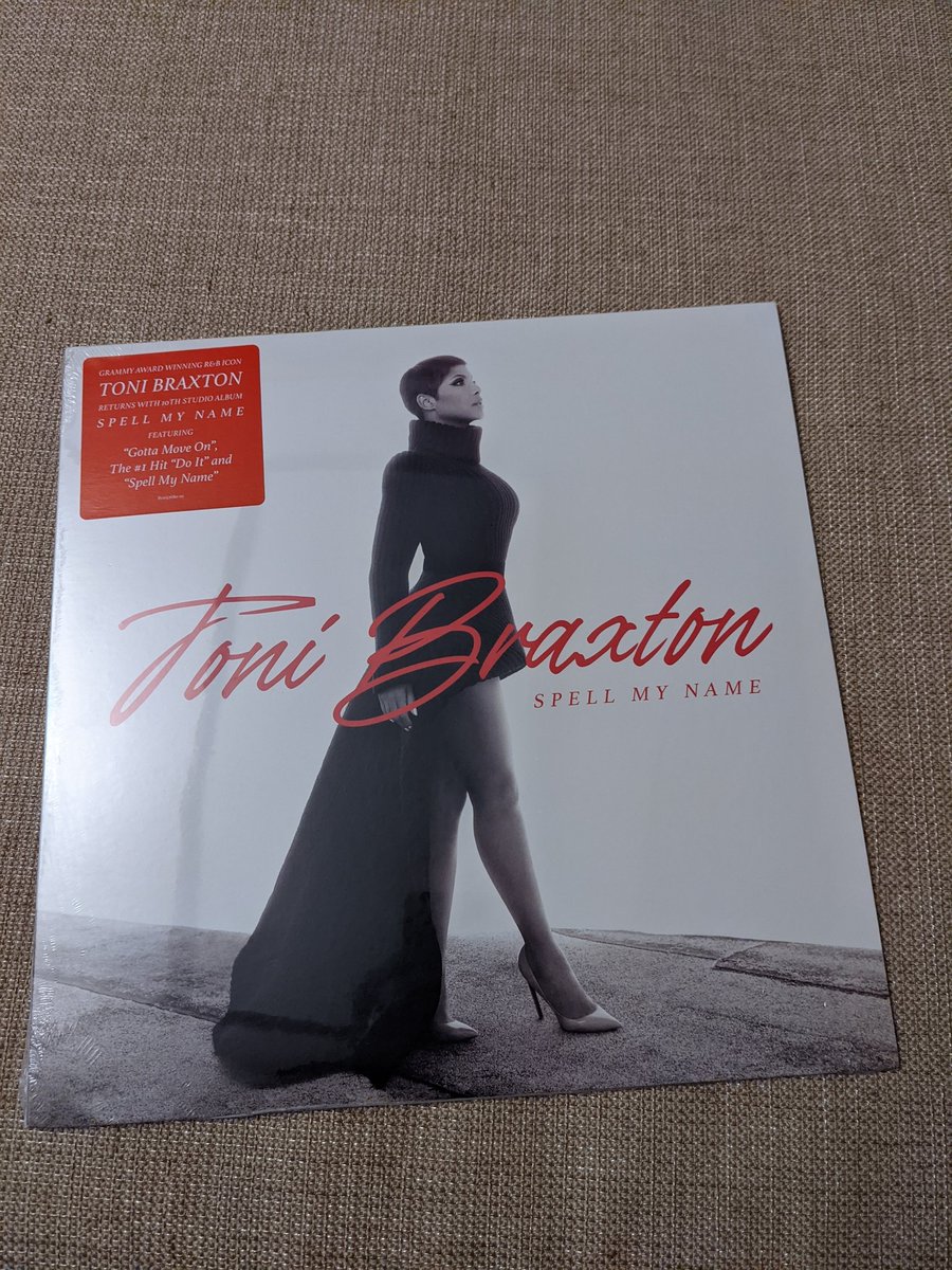 willsonlee's tweet image. Got my vinyl of living legend @tonibraxton 's latest album Spell My Name. I'm glad it has different color from the CD version so that it's worth collecting both versions.