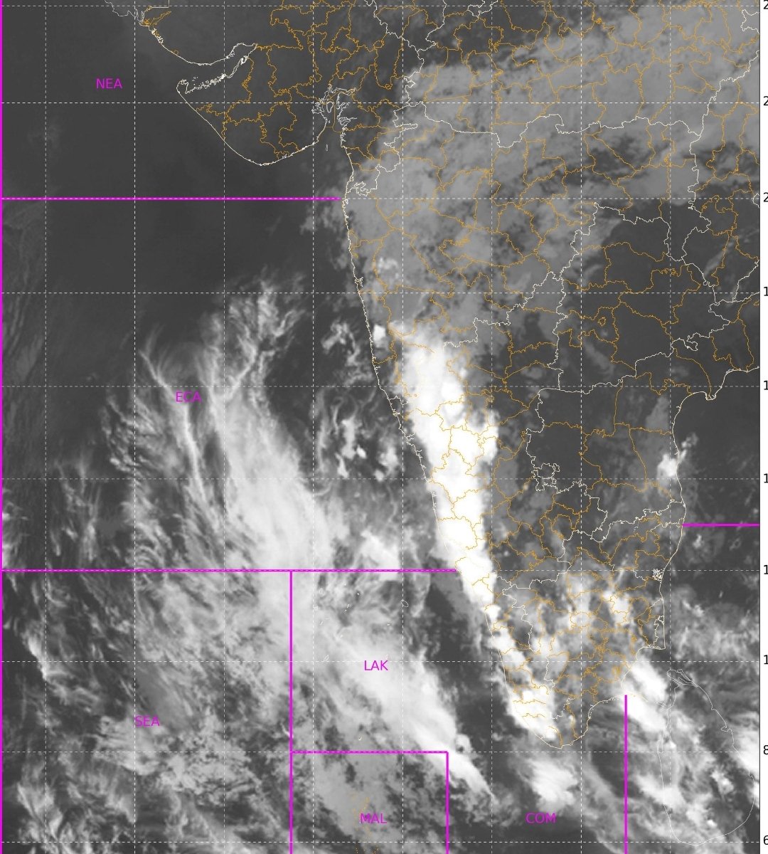 Hosalikar_KS's tweet photo. A thick band of clouds extending from coaster Karnataka, Goa to Konkan area including Parts of Madhya Mah as seen from the latest satellite image. Possibilities of TSRA in these areas as per the IMD's forecast.
Please watch for nowcast warnings issued by IMD offices
Mumbai cloudy https://t.co/XYiq5wR2hk