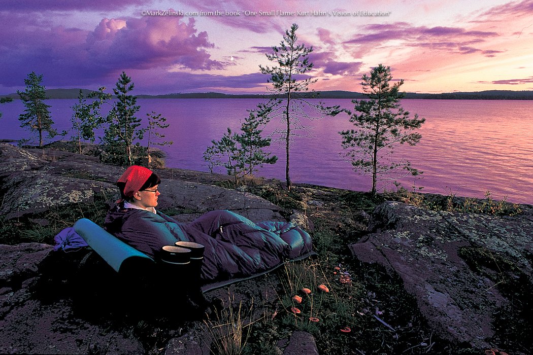 MarkZelinski's tweet photo. #OneSmallFlame Page 50 #OutwardBound #Finland
https://t.co/f7XKwJVdeR Sun sets on a student during her first night of a solo adventure @OutwardBoundFIN. #WritingCommunity @OutwardBoundUSA @OutwardBoundUK @VoyageurOBS @OBOmaha @OutwardBoundCan @COBS_org @OBBharat @OutwardBoundPHL https://t.co/lCHzhbm1gm