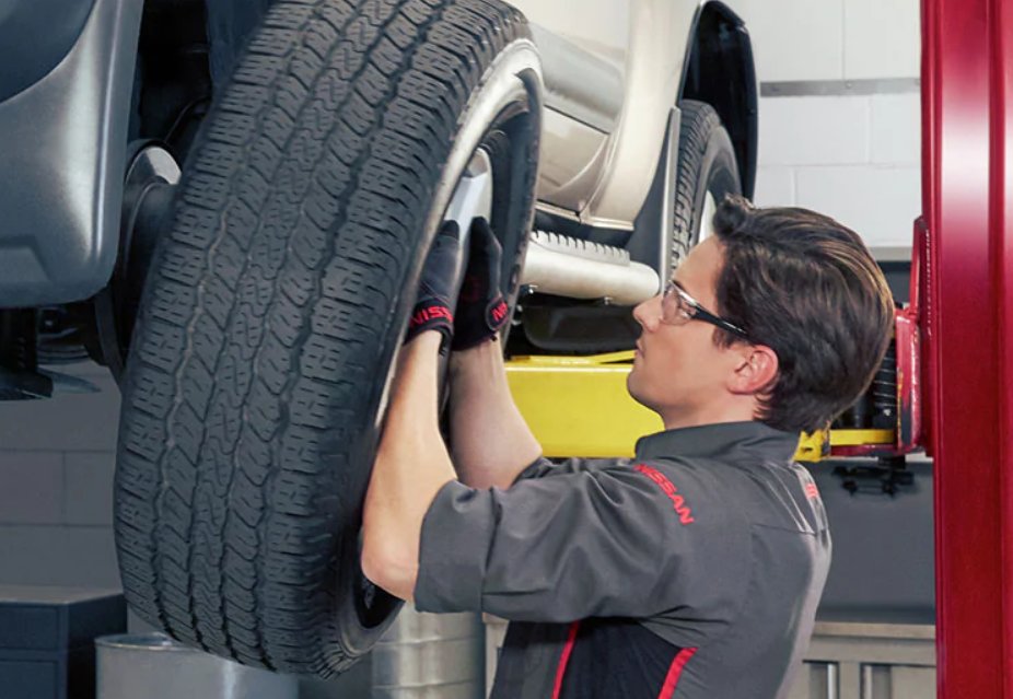 SamstoneAllen's tweet image. Your NEW YEAR'S RESOLUTION to drive safely in 2021 begins with NEW TIRES. Take advantage of this weekend's tire sale, starting today, and SAVE 15% on a set of 4 new tires.Give this post a share; your friends deserve these savings too! #TireSale  #NewTires  KwikKarNTX.com