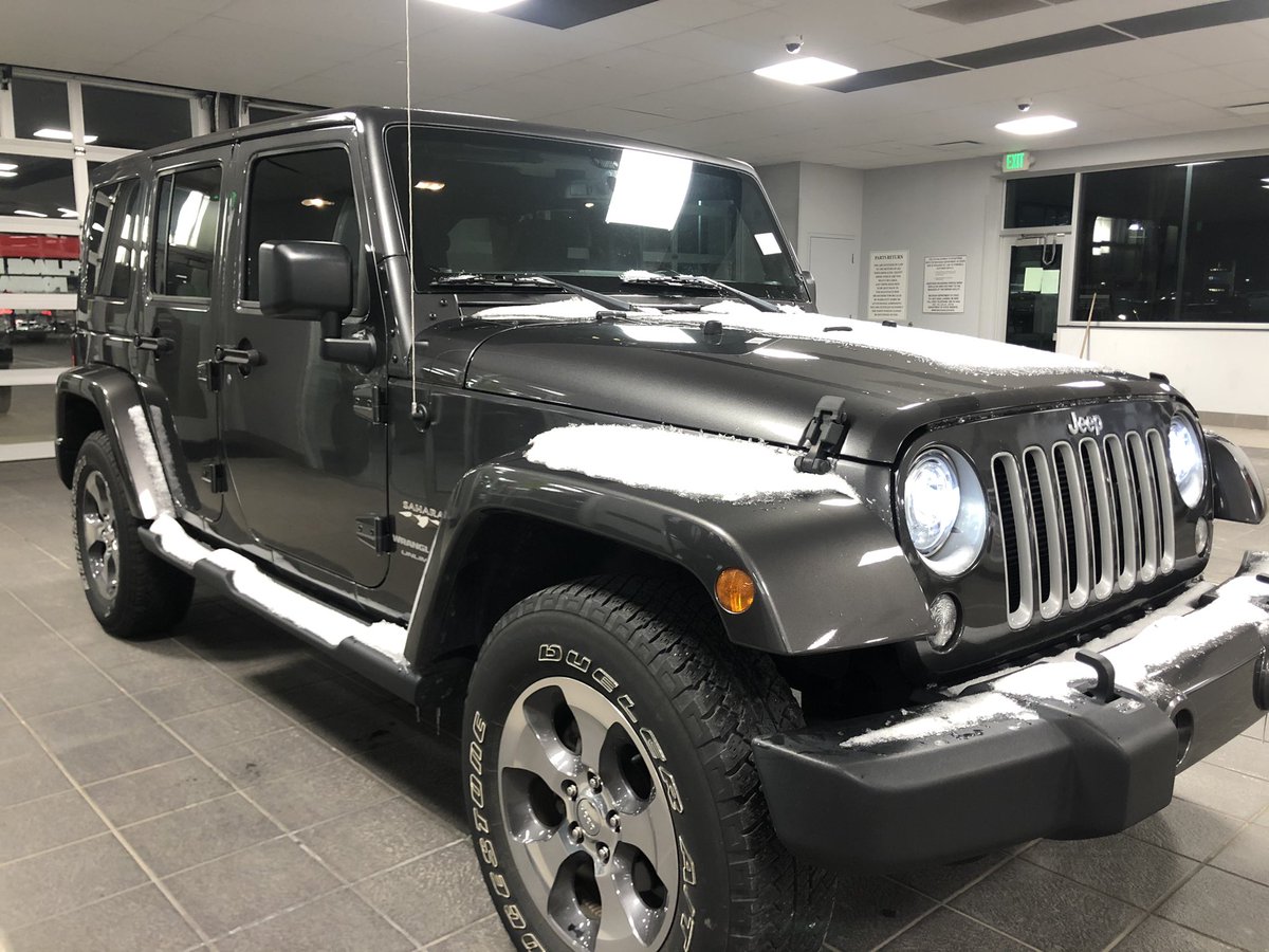 brook830's tweet image. I once had a car salesman tell me he wouldn’t sell me a car because I couldn’t get a loan for the amount I needed at 19. We’ll look at me now buddy! Dream car at 19😍 @Jeep