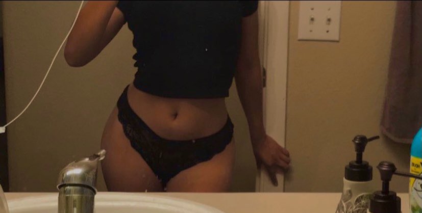 Ari Cota♡ on Twitter: "I keep waking up at 4 am anyways goodmorning https://t.co/s9XcmiUOxo