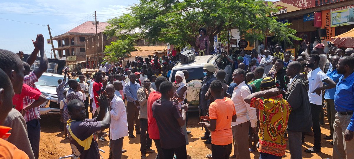 NancyKalembe's tweet photo. Bugiri, Mayuge. Thanks for the support. ⚽️
#Mission56 https://t.co/bbqtm83QbE