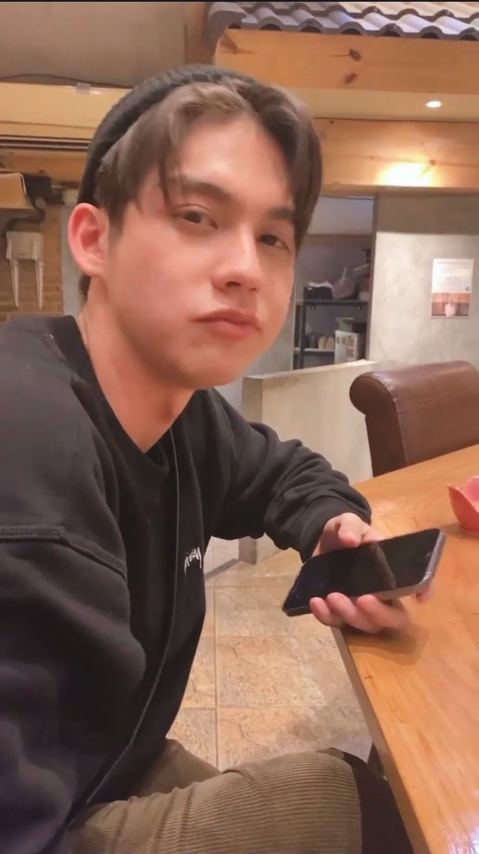 salaleyoo__'s tweet image. removed text
Metawin’s pov 😌💚

#ไบร์ทวิน