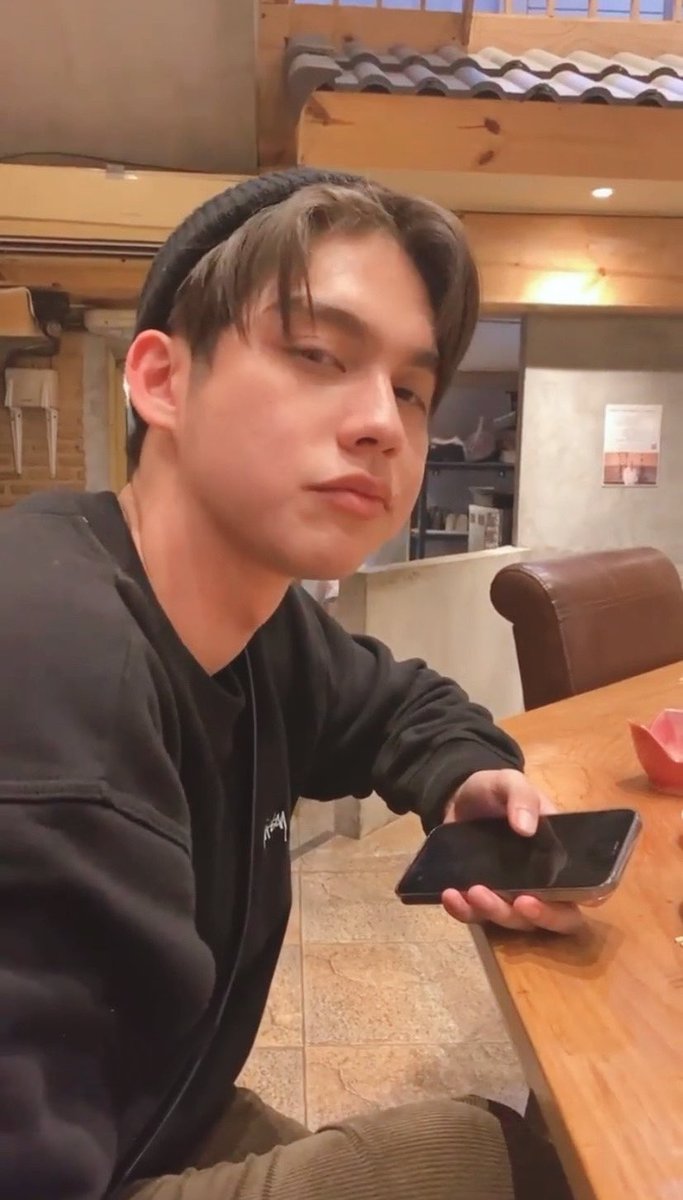 salaleyoo__'s tweet image. removed text
Metawin’s pov 😌💚

#ไบร์ทวิน