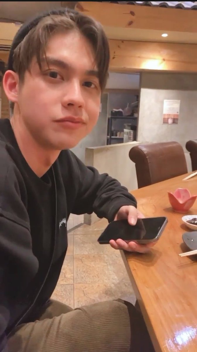 salaleyoo__'s tweet image. removed text
Metawin’s pov 😌💚

#ไบร์ทวิน