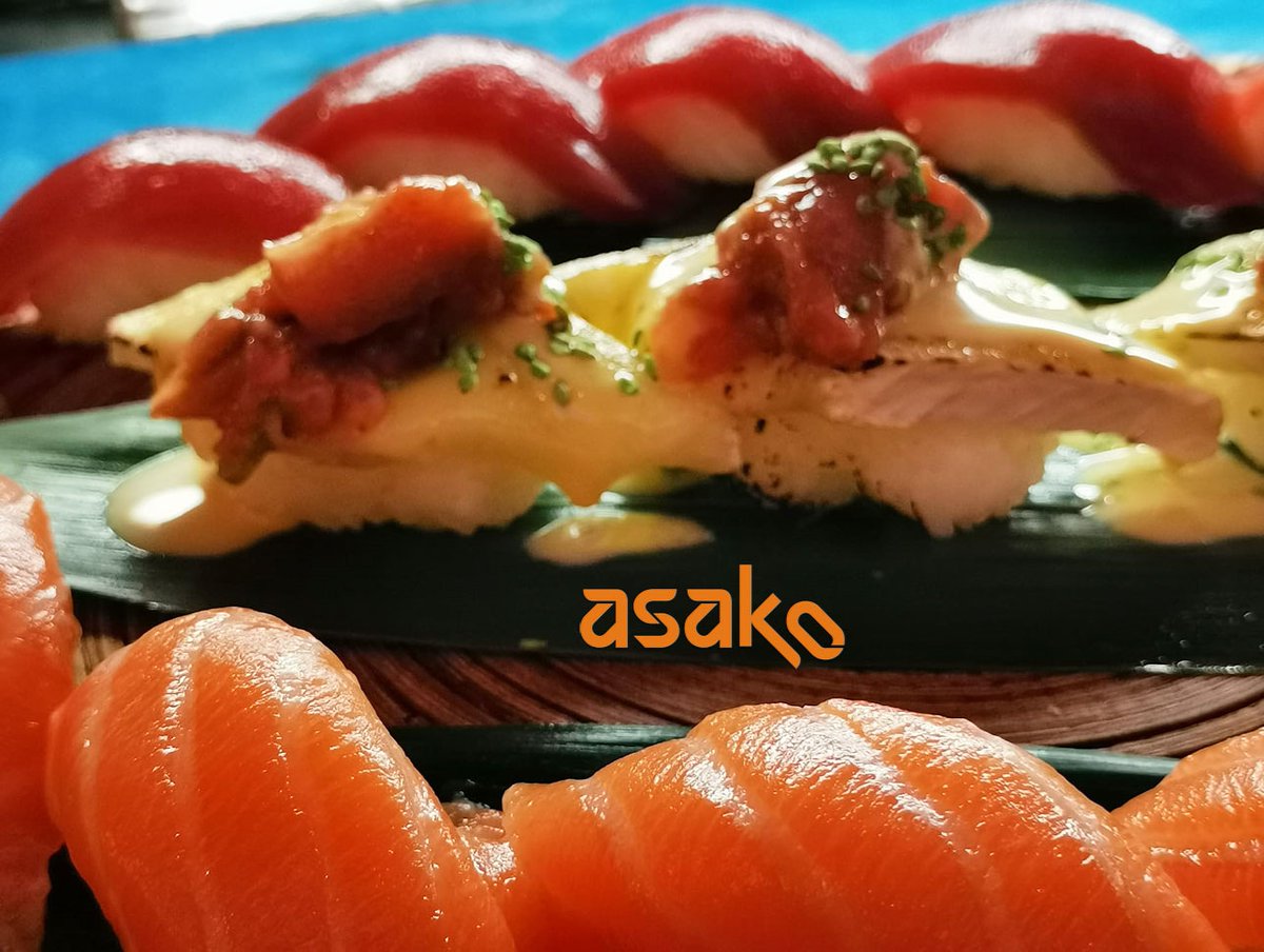 ¡¡Haz ya tu reserva o pedido en Asako #Teatinos!! Abrimos #terraza, #salon y #servicioadomiclio todos los días a mediodia y las noches de Jueves a Domingos.
#sushi #cocinafusion #sugerencia #delivery #takeaway #findesemana #sushilovers #SushiAdictos  #sushidelivery #Asakofeelfood