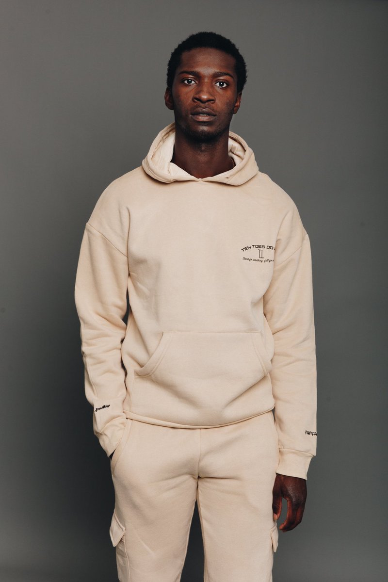 Cozy kind of day ☁️ 
Shop TT AW20 hoodies &amp; joggers: tentoes.uk