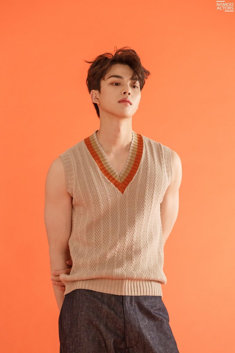 คนเกาหลีบอกซงคังเป็นลูกชายของ Netflix Korea 😂 เพราะเล่น Originals เป็นตัวหลักมาสองเรื่องละ คือตอนเล่น Love Alarm ชอบมากกกกกกก น่ารักมากกก ไม่แมสในไทยหรอ อยากให้แมส 🥺 
#SongKang #NetflixTH #SweetHome