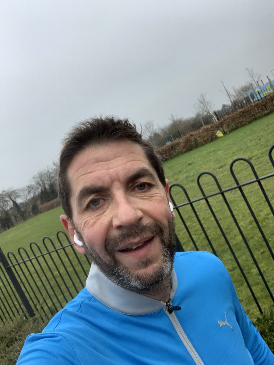 PaulMaloney1970's tweet photo. Friday lunchtime quicker 5k around a new route.....๐โโ๏ธ๐ช #afitterme https://t.co/MswTCph9gM