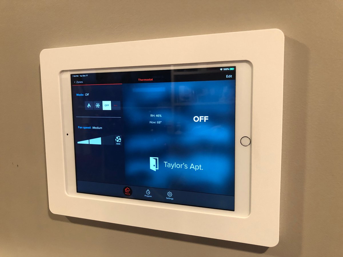 VidaBox's tweet image. Want to turn your home in to a SmartHome but dont know where to start? Check out VidaBox.com Chat with us / Call us we'll help you find the right mount  and powering solution for your installation!😁😁 #homeautomation #smarthome #Securecase #residentialmount #security