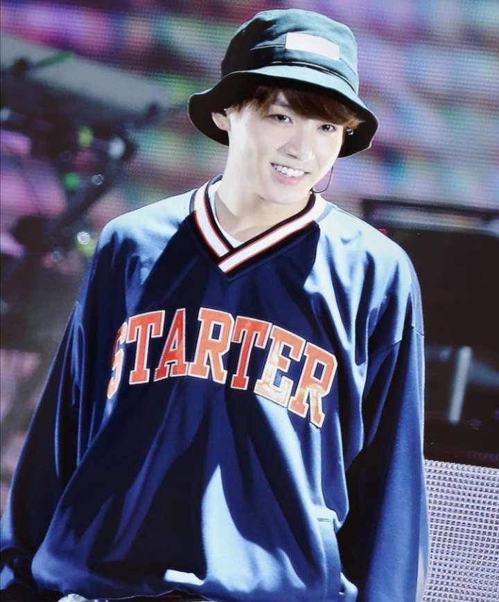 Only Jungkook can make bucket hats looks this more hotter !! 