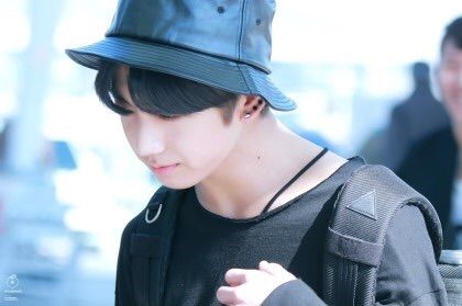 Ending the thread with Baby Bunny being adorable just the way he is !! 