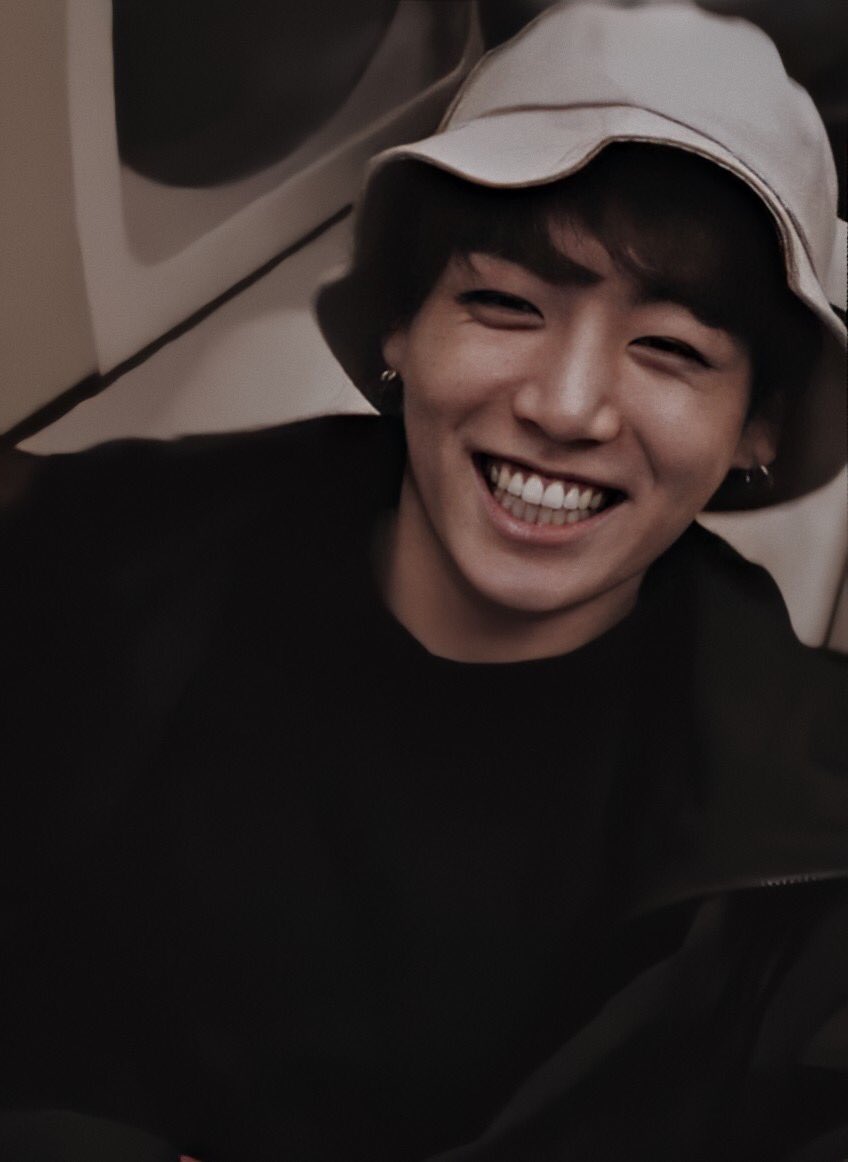 Ending the thread with Baby Bunny being adorable just the way he is !! 