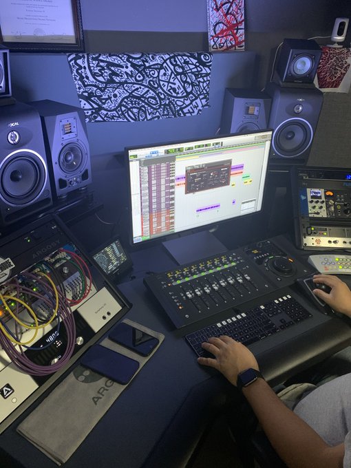 We working...shyt just beginning https://t.co/qjXkEAaa0S<a href="/tag/love"class="tags"><span>#love</span></a><a href="/tag/booty"class="tags"><span>#booty</span></a><a href="/tag/hiphop"class="tags"><span>#hiphop</span></a><a href="/tag/pocahontas"class="tags"><span>#pocahontas</span></a><a href="/tag/strippers"class="tags"><span>#strippers</span></a><a href="/tag/rnbmusic"class="tags"><span>#rnbmusic</span></a>