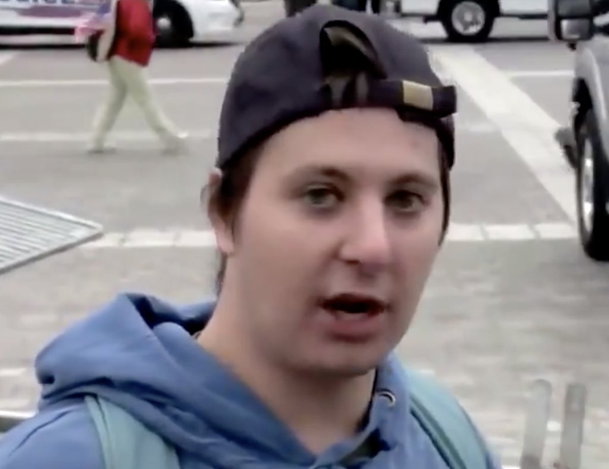 Funny thing how the eye witness to Ashli Babbit's murder scene resembles Kyle Rittenhouse. https://twitter.com/mommyof3N1/status/1347004515132731392