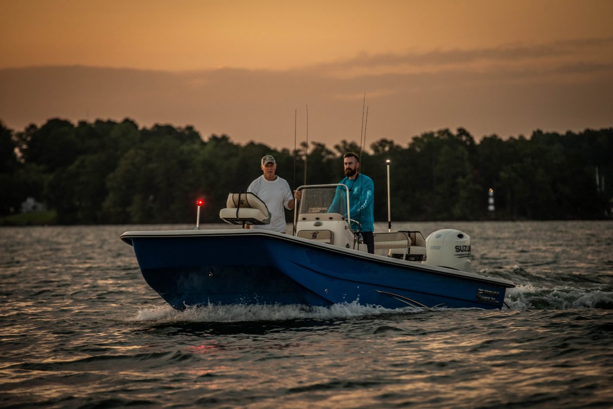carolina_skiff's tweet photo. The ultimate flat bottom boat for the very best in shallow water fishing. 21 SWS.
https://t.co/FAMcE9lfvR
#carolinaskiff #21SWS #flatbottomboat https://t.co/mwrCByIM5H