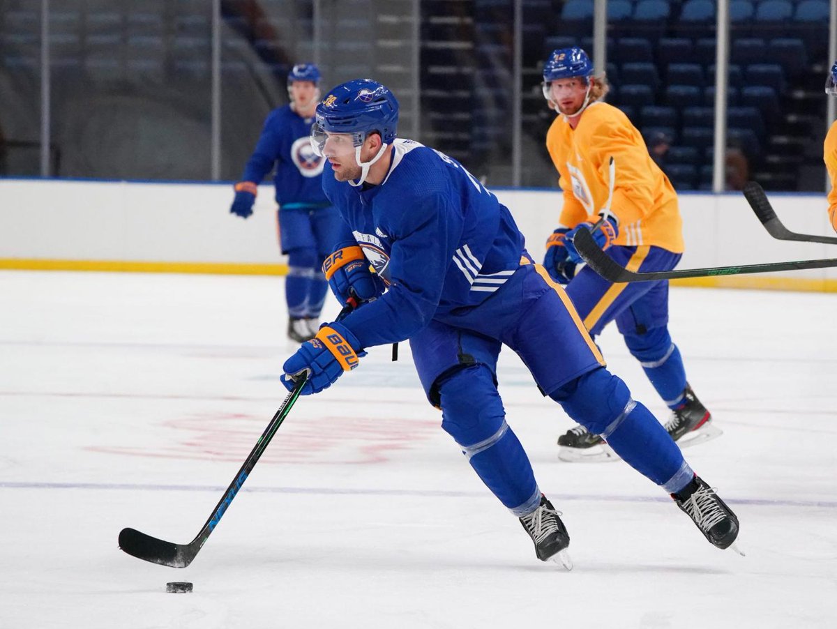 Sabres sign Riley Sheahan to one year deal