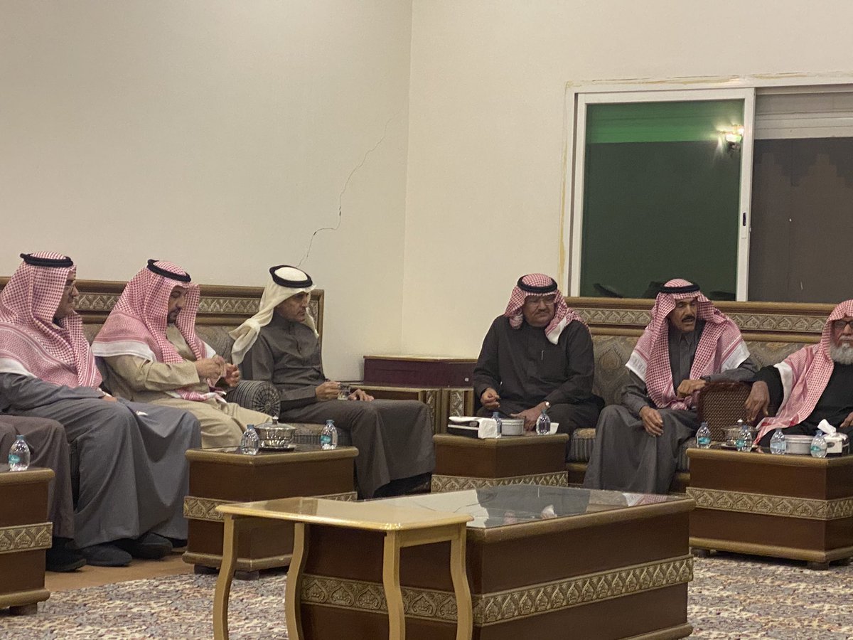 dalbaeea's tweet photo. شرفنا اليوم في #ديوانية_البازعي 
صاحب السمو الملكي الامير منصور بن متعب
مستشار خادم الحرمين الشريفين 
واخيه صاحب السمو الملكي الامير عبدالعزيز بن متعب https://t.co/BHZEIEZXDE