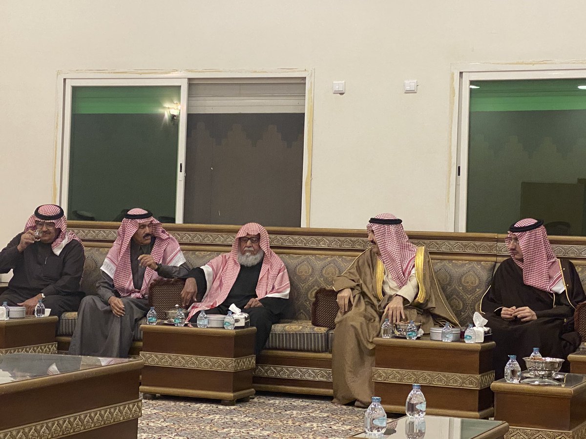 dalbaeea's tweet photo. شرفنا اليوم في #ديوانية_البازعي 
صاحب السمو الملكي الامير منصور بن متعب
مستشار خادم الحرمين الشريفين 
واخيه صاحب السمو الملكي الامير عبدالعزيز بن متعب https://t.co/BHZEIEZXDE