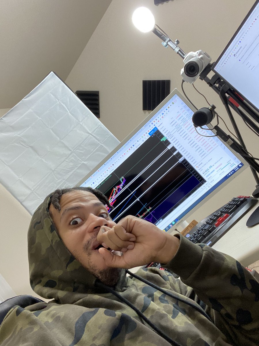 TrVon's tweet image. I’m sending #Bitcoin to random people who follow these 3 steps! 

✅Follow @BitcoinTre
✅Like and retweet
✅Tag a friend below with your bitcoin address

If I send you some, post the proof below!