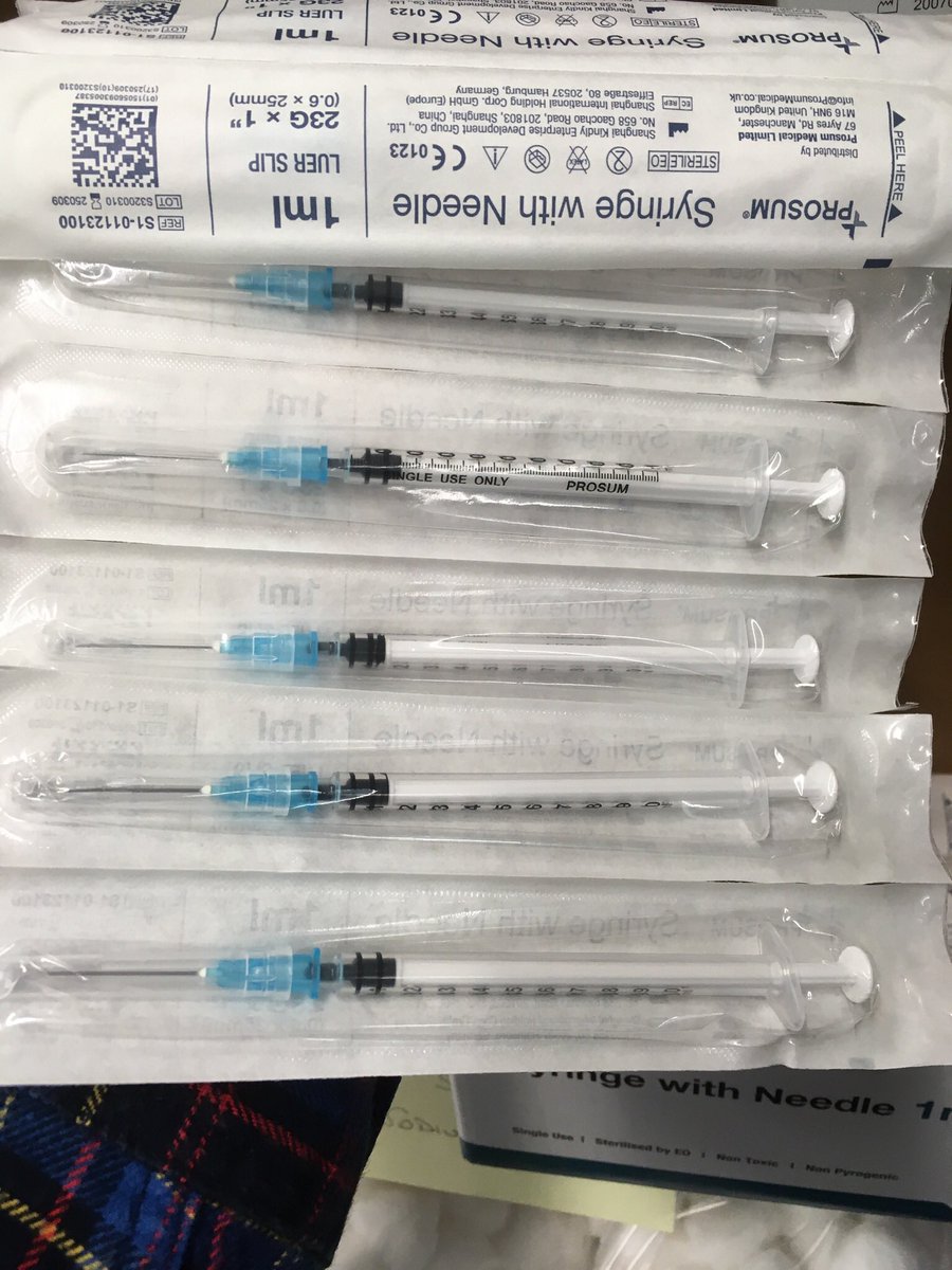 vac_sol's tweet image. Sorry been a bit quiet...we’ve been busy bees! Thousands of vaccines delivered across #Solihull in the last few days. Care homes almost complete too. We thought you might be interested in how we are able to get 6 doses safely from a five dose vial. The answer is these needles 1/3