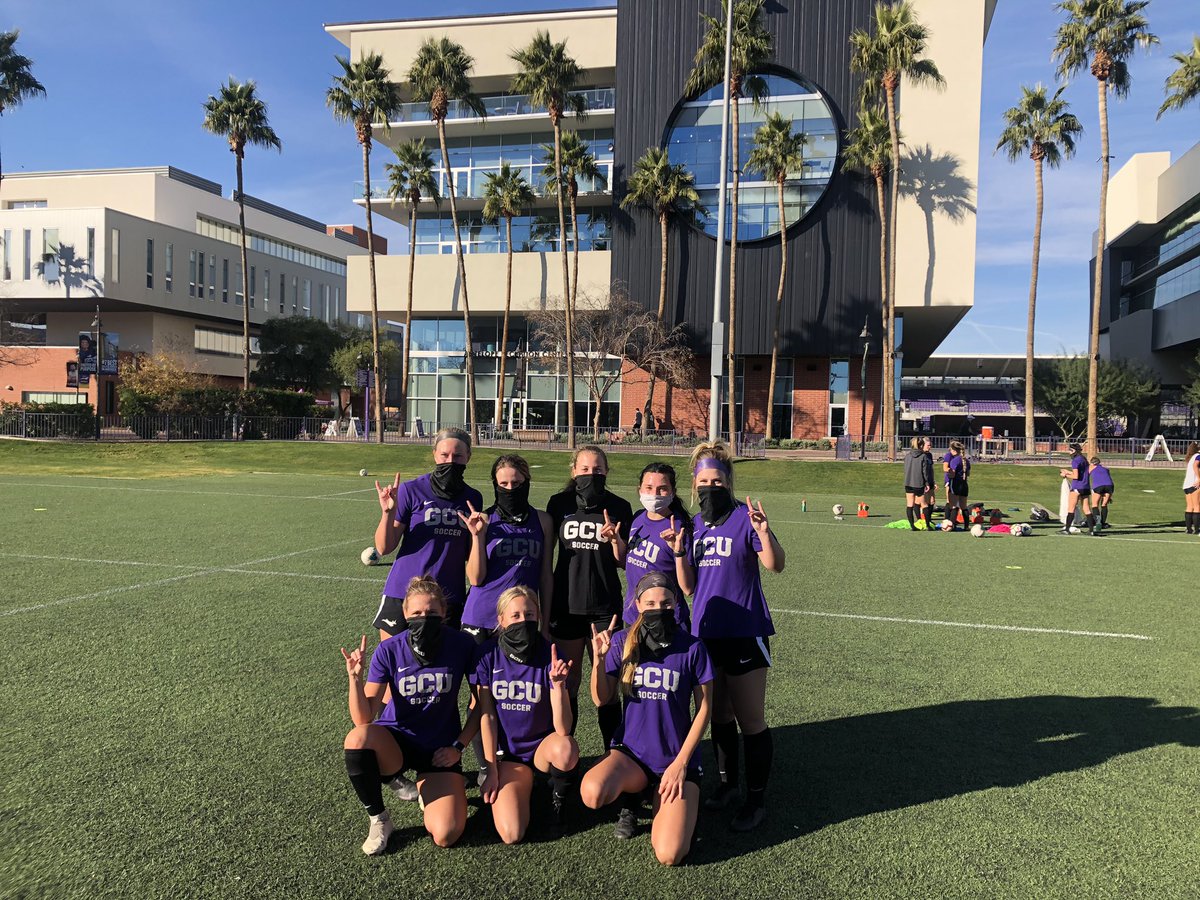 CoachCissell's tweet photo. Today was a delicious first day of training for our awesome @gcu_WSoccer Family. We started with Playoff Runs-fitness test and then competed in a fun 8v8 round-robin Tournament! Congrats to Team Purple on winning the day! @gcu @gcu_lopes 
⚽️🏆💜 #LopesUp https://t.co/y23qUoSzVe