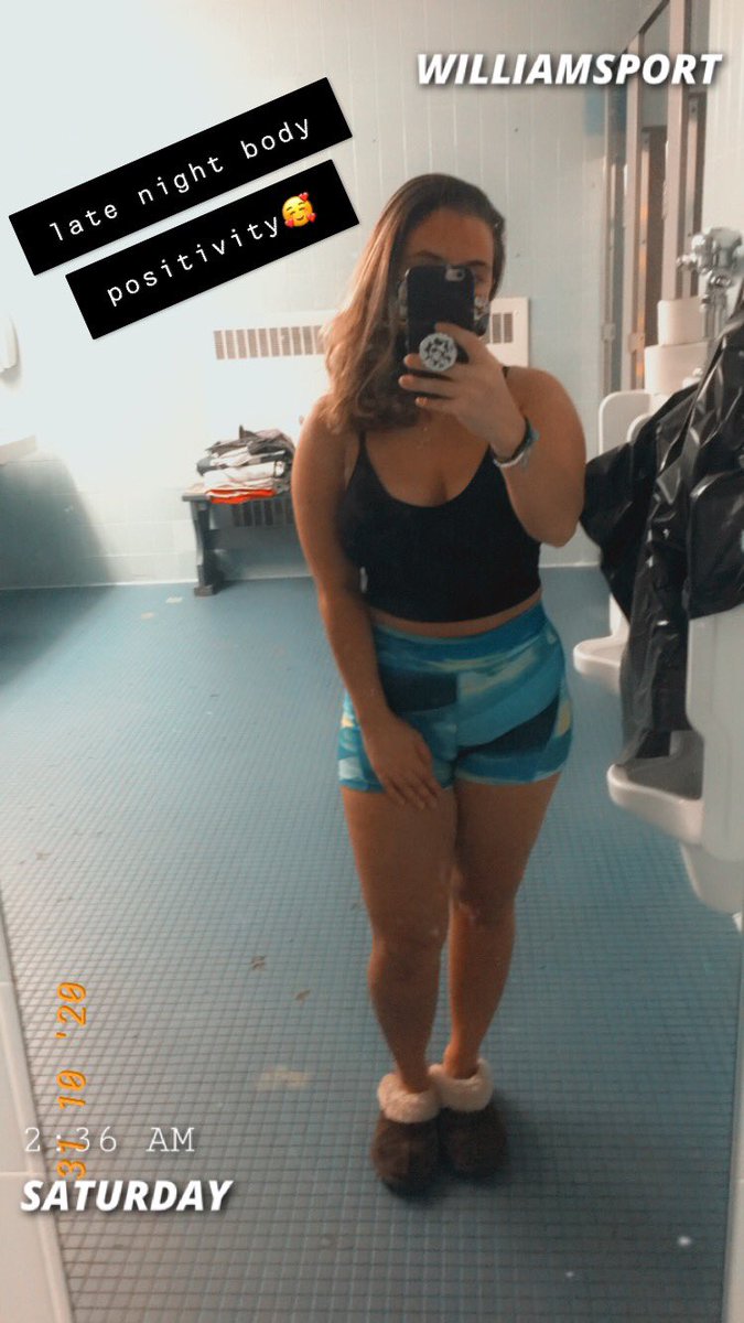 spaceysasha_'s tweet photo. everyday i’m working on being the best version of myself. it’s absolutely a battle, but it’s a battle i’ll fight until i get where i want to be💜 #TGTATBOBeMyself #ShortIsBeautiful #ThisIsWhatAsexualLooksLike https://t.co/vCoYKQitW9