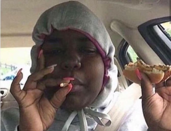 kemetdoll's tweet image. me in the morning: yoga✨ zen✨ wellness✨ oatmeal✨
me by 4pm: