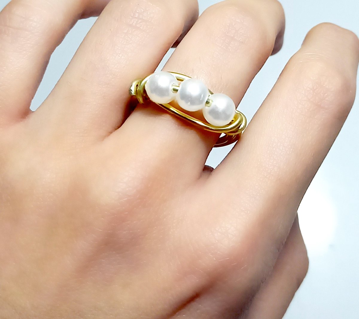 abihikaristudio's tweet photo. DELHI pearl golden RING up on my Etsy Store 🦋

• Check out my new minimalist collection on:

https://t.co/oHv8pZ2nEY https://t.co/fiY6e5SNcL
