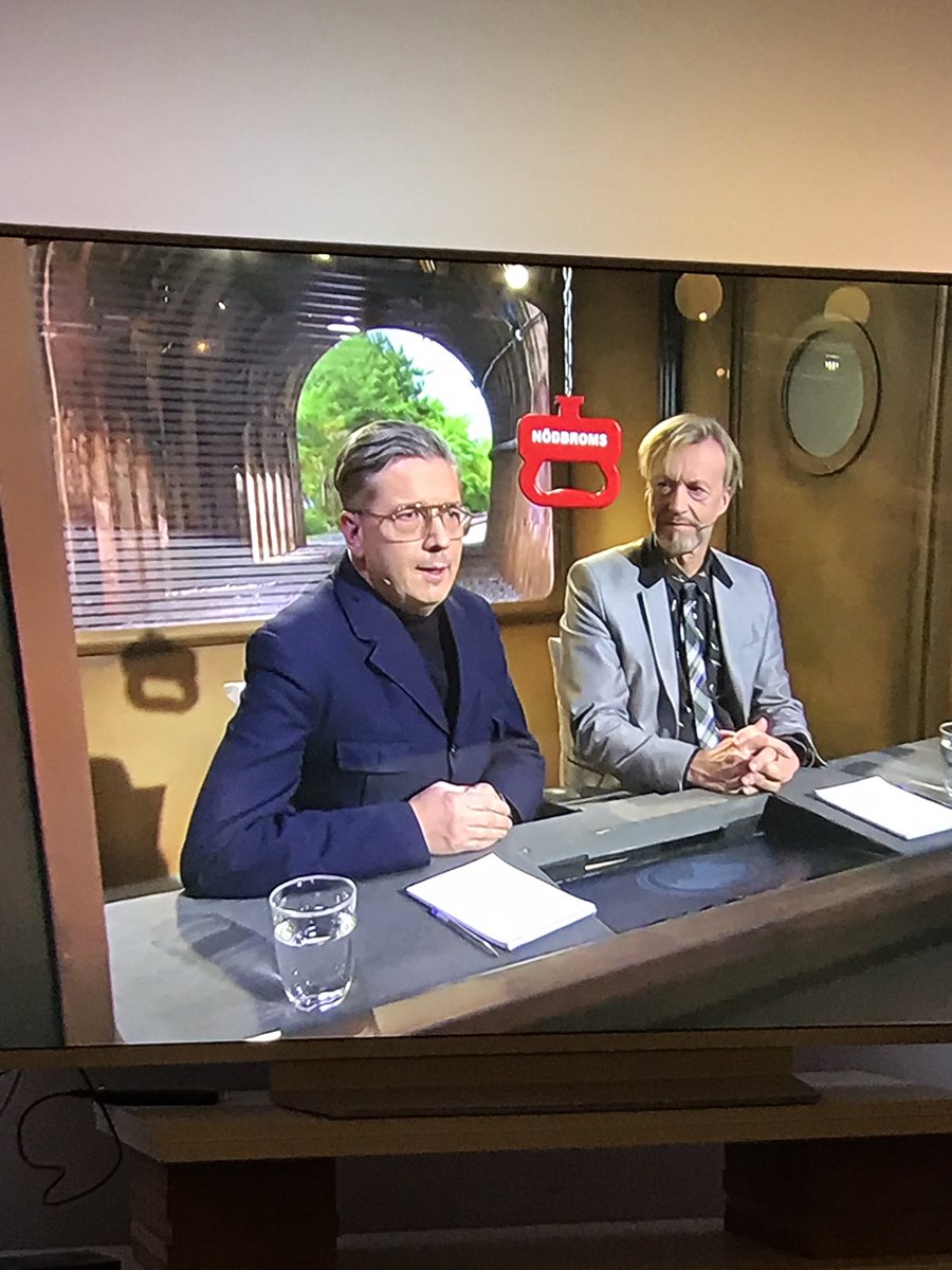 Just nu i På spåret: en Gubbhytt! #svt #påspåret