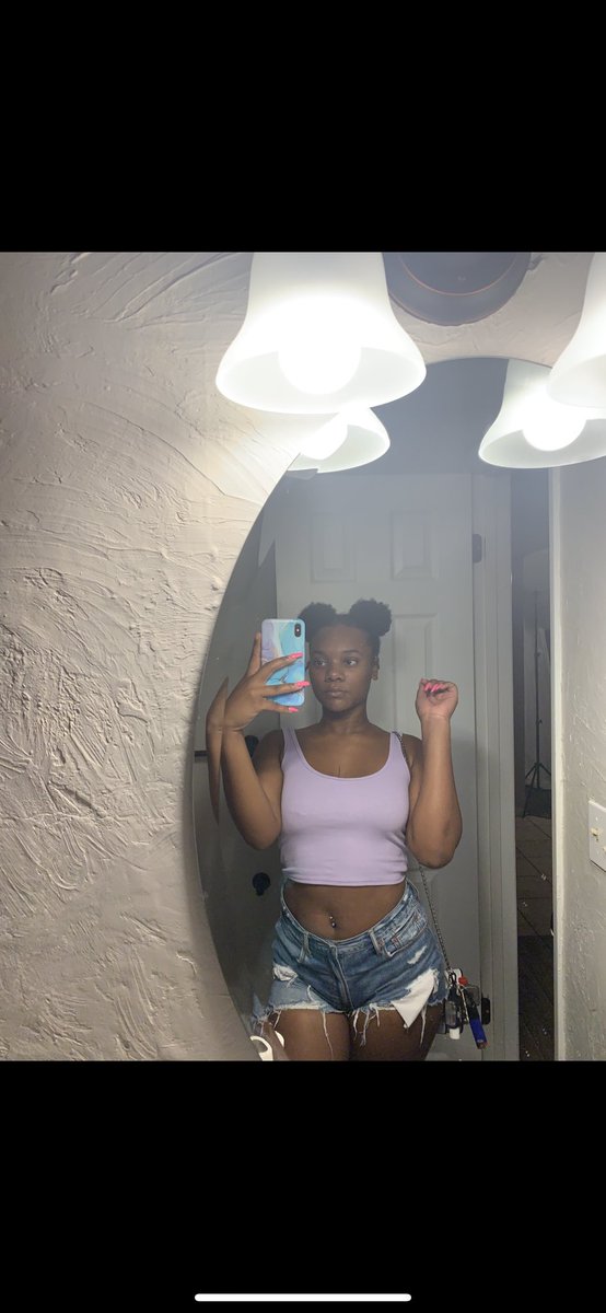 _tynice's tweet image. just checking in 🥰