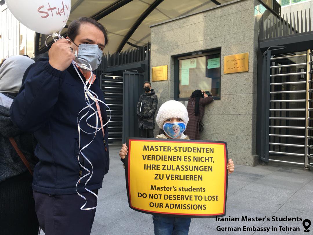 Sia952's tweet photo. Wie lange müssen wir Iranischen Masterstudenten noch warten?
#EducationIsNotTourism
#DirectMasterStudy
@Germanyiniran
@heikomaas
@germanyDiplo
@auswaertigesAmt
@DAAD_Germany
@derspiegel
@dw_persian
@deutscheWelle https://t.co/MKFt4Bujog