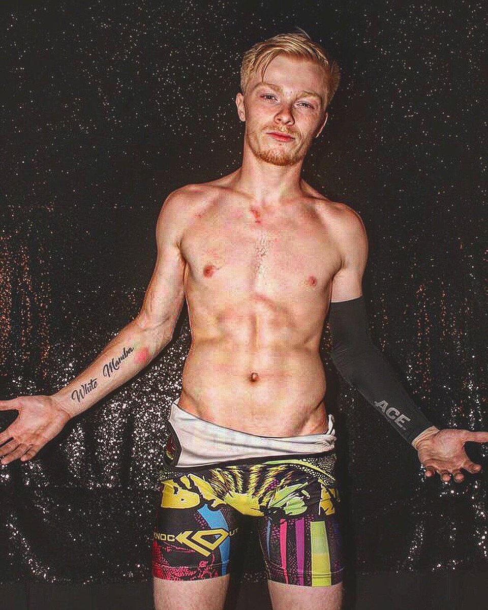MambaCondaa's tweet photo. Someone come spoil me? And check my bio for my OF #sugarbabyneededtobespoilt #sugardaddy #sugardaddylegit #Sugarmommy #SugarBabies #Cashappblessing #adultwork #bi #gay https://t.co/pu73dWxXqr