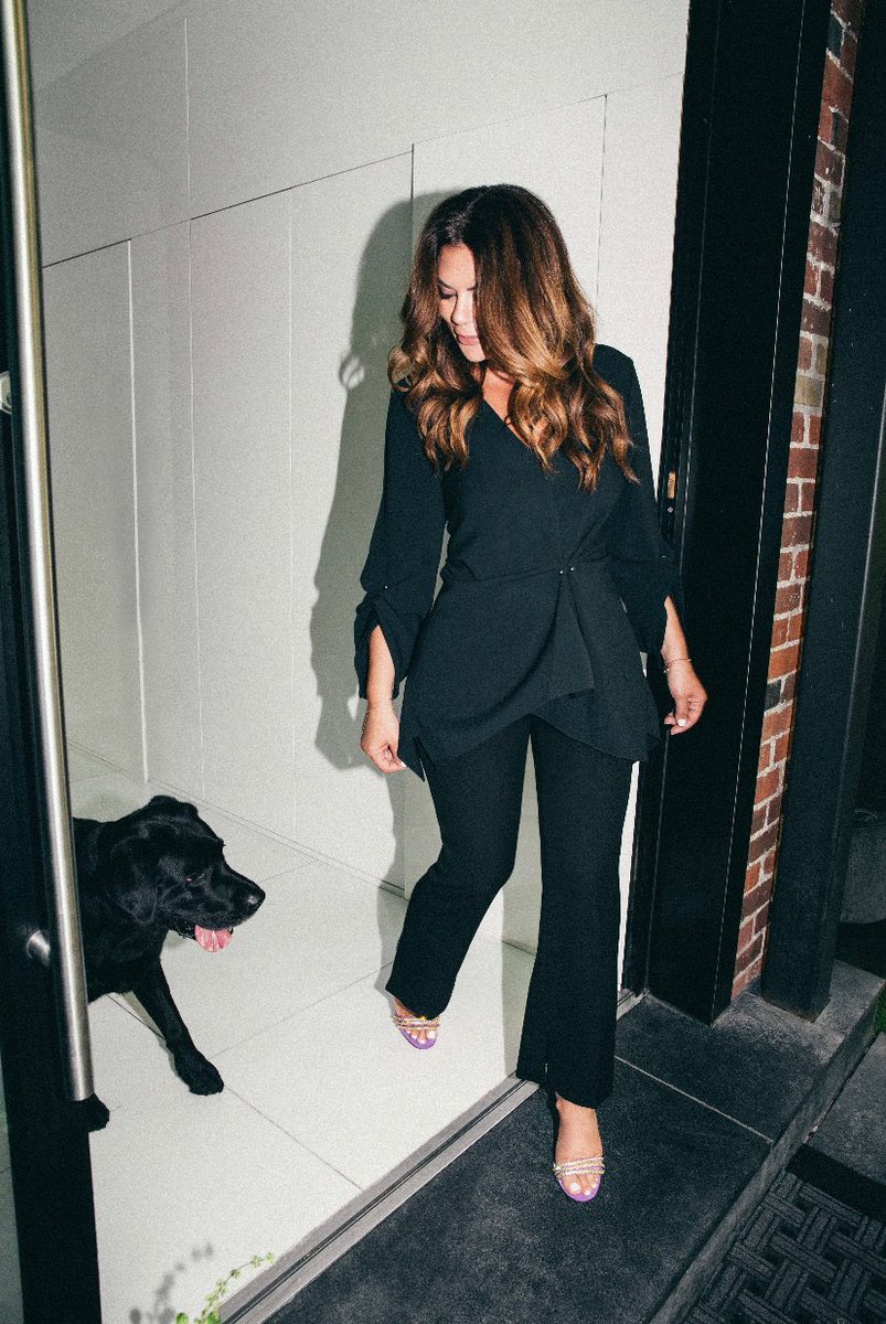 natashankpr's tweet photo. Can I get a round of ap-paws ππΌππΌπΎ for this weekβs #FashionFriday featuring our Pups π€ππ»ββοΈπ¦΄ Black fur + #NKAllBlackEverything = a match made in fashion heaven! π Let me know which look you love best...and happy Friday everyone!ππΌ #Koddog https://t.co/myyWKORYMF