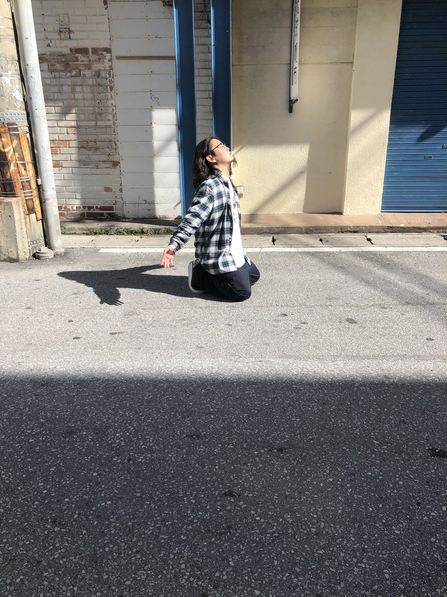 torauma1991's tweet photo. 今週も金曜日ですね!
本日わたくし出勤してるので、お越しの際はDM頂きたいです!
今日も一日よろしくお願いします!
#BAR604
営業日 月曜-土曜
定休日 日曜
沖縄県那覇市松山1-33-2
はましんビル5階 https://t.co/S3IGMi6cpB