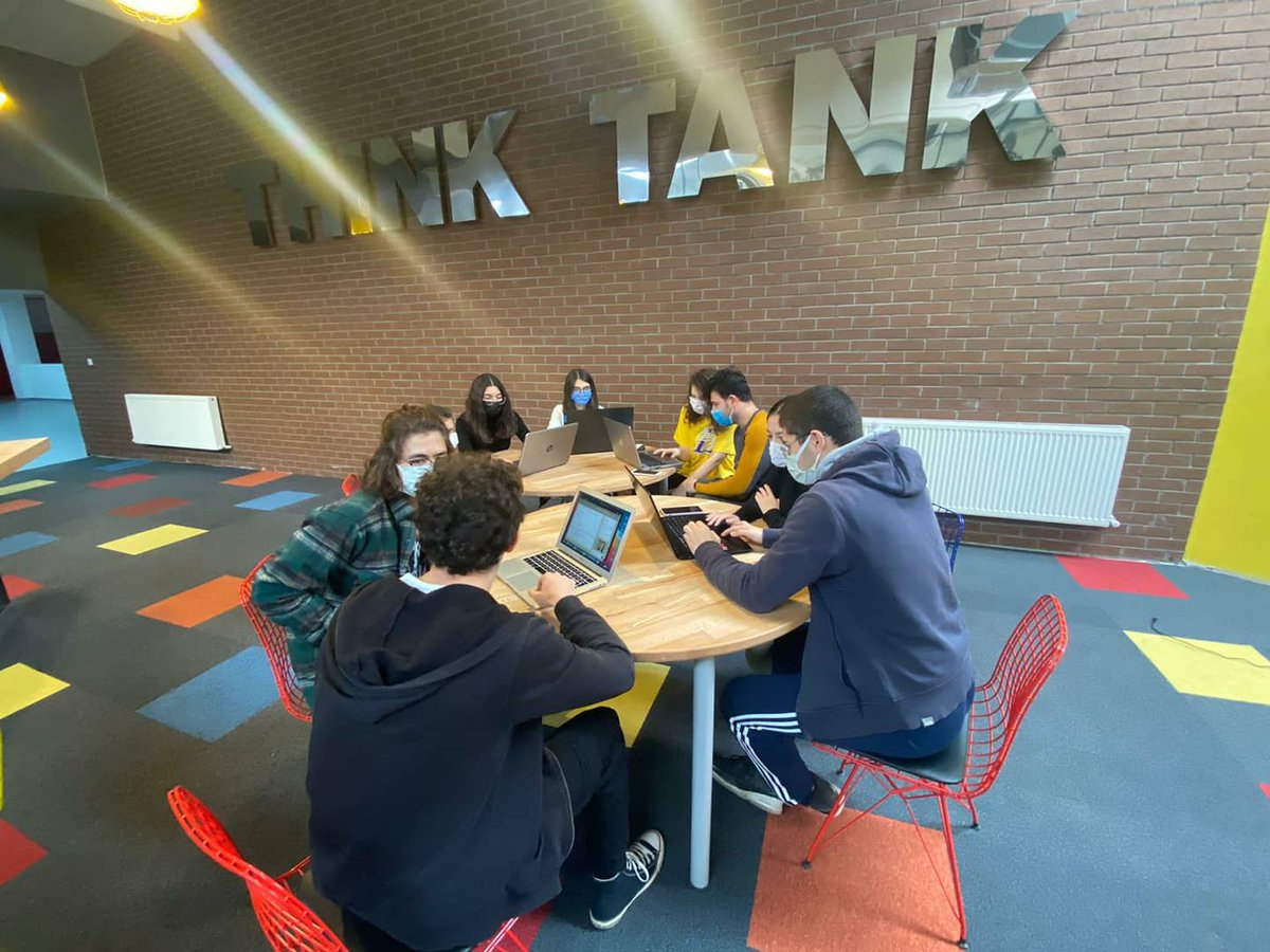 ConqueraF's tweet photo. Kickoff hazırlıkları başladıı!
Kickoff preparations started!!
#frcturkey #firstfrc #teamwork #team #fikretyukselfoundation
@pekgoz_harun @umutsalgin @zzafererkan @BKManisaLise https://t.co/z7mVyxNVCk