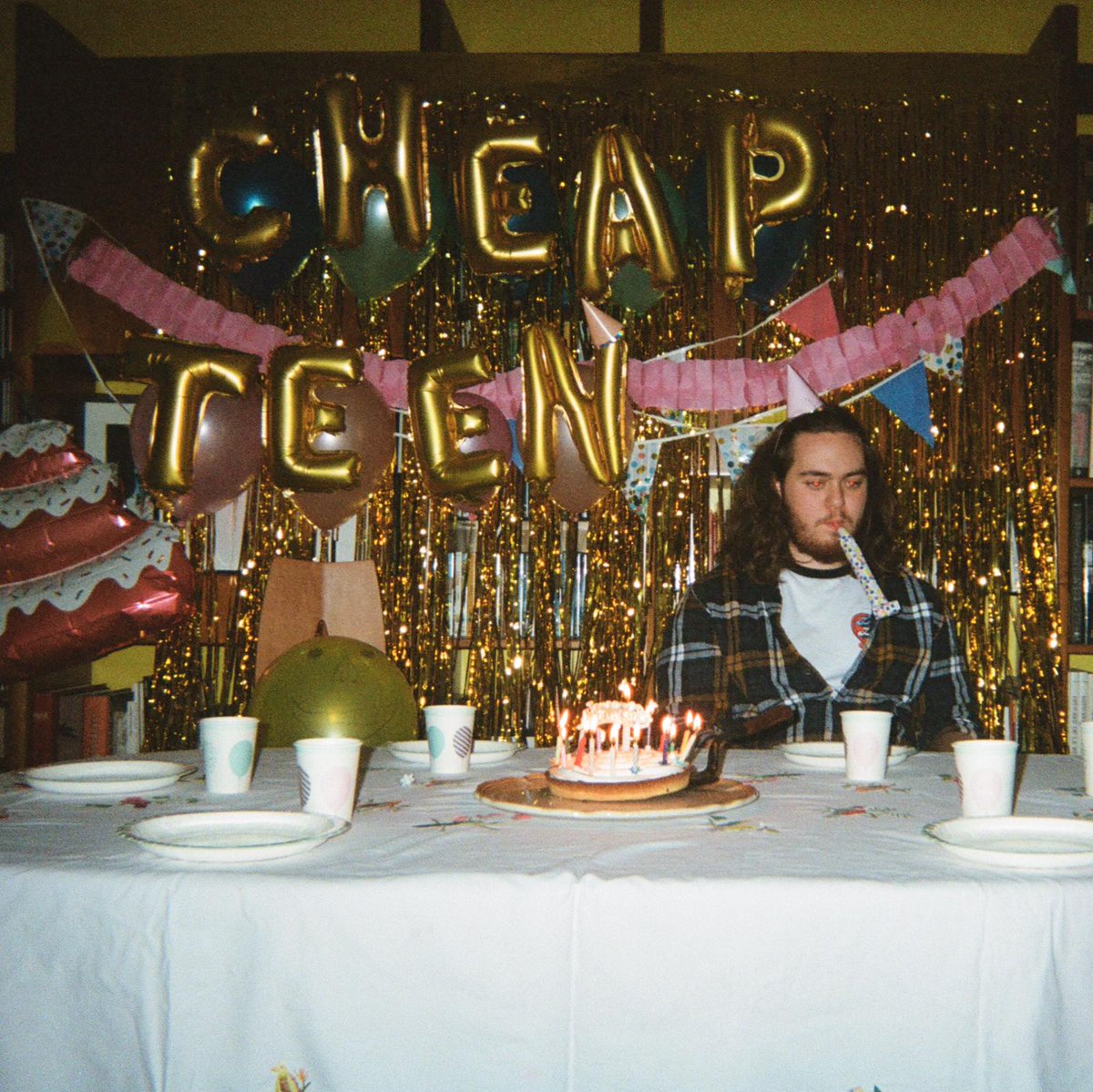 On vous dit tout sur le nouvel EP de <a href="/CheapTeen/">Cheap Teen</a>, sorti aujourd'hui !

Ca se passe ici : ouifm.fr/cheap-teen-sor…