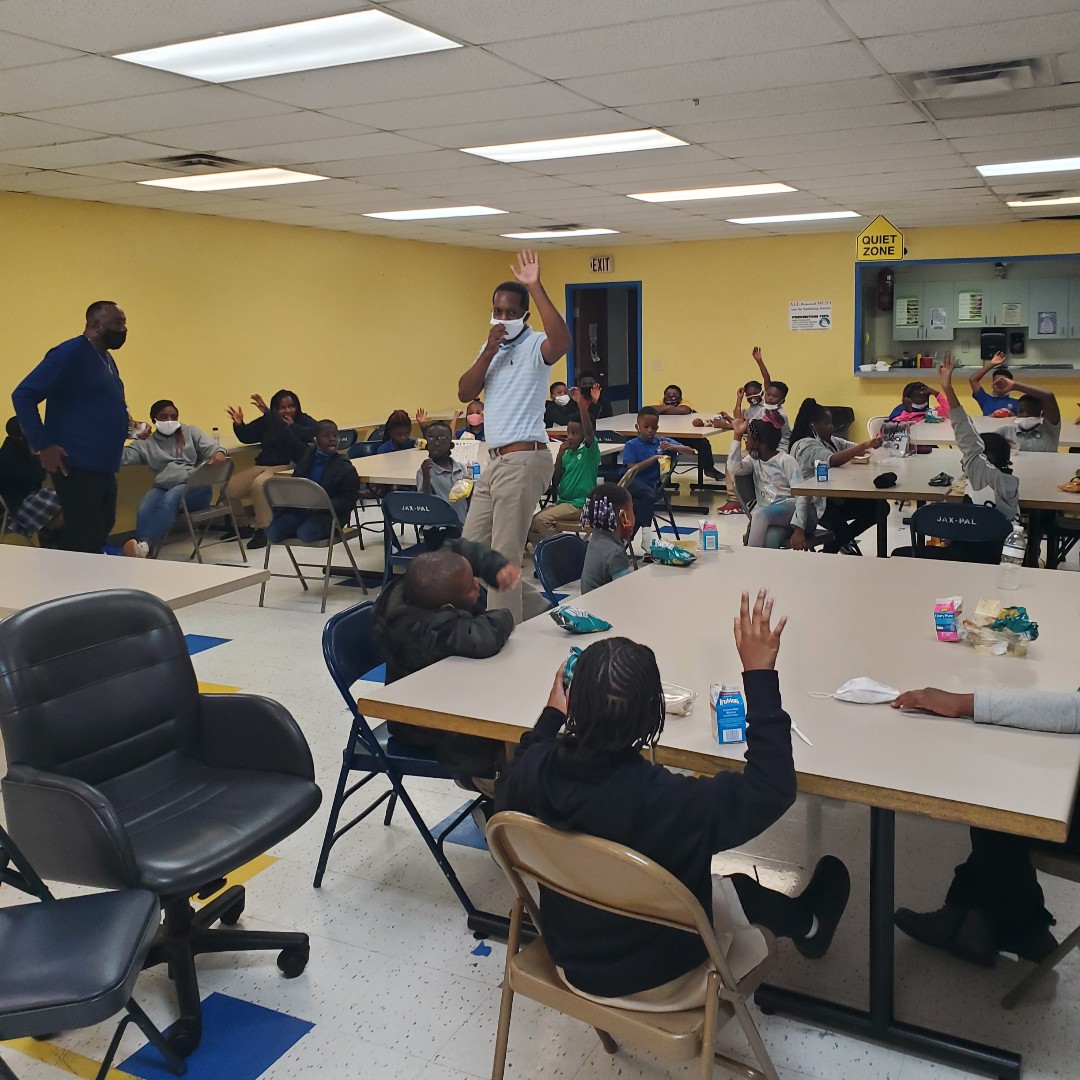 JAX_PAL's tweet photo. Thank you to the T-Mobile team of Northeast Florida for coming to our Northside location and hanging out with our PAL's. We are looking forward to awesome partnership with the T-Mobile team! 
#JaxPAL #commUNITY #supportingourPALS #supportingourmission https://t.co/WTWa71tPRw